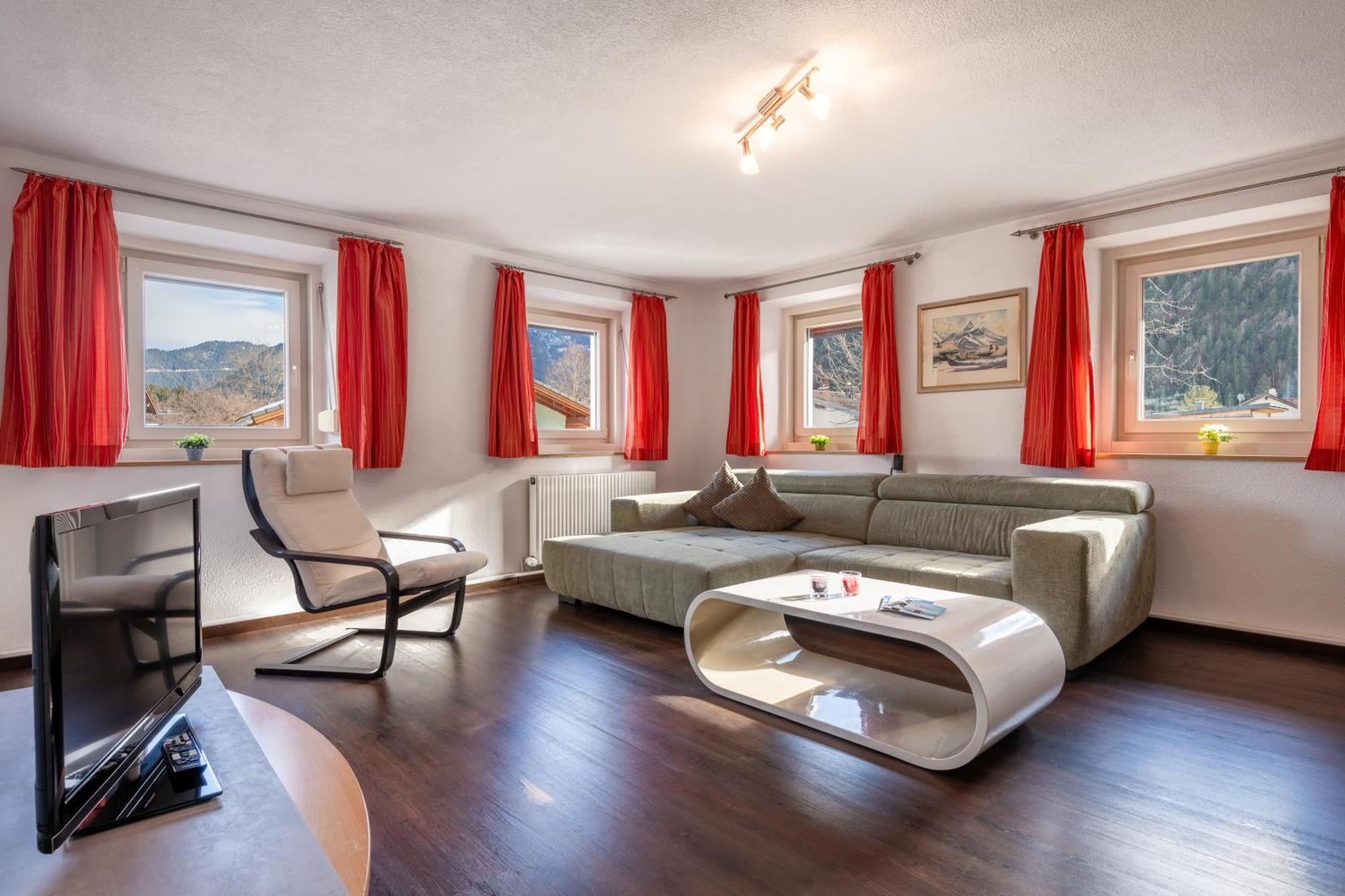 Apartmenthaus Ehrenberg Ehenbichl Esterno foto