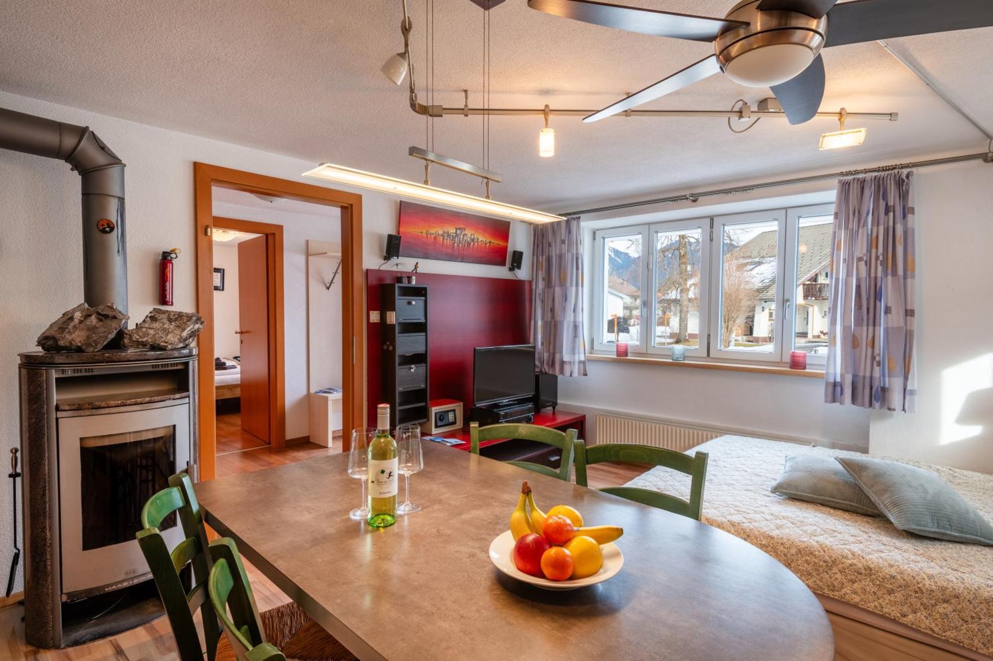 Apartmenthaus Ehrenberg Ehenbichl Esterno foto